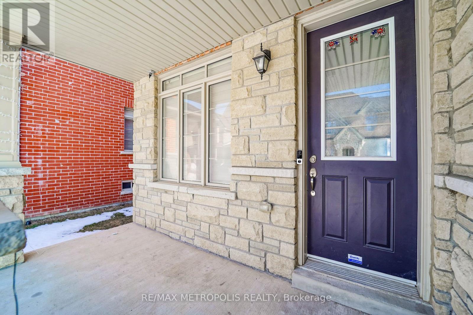 17 Hickling Lane, Ajax, Ontario  L1T 0P9 - Photo 3 - E12849336