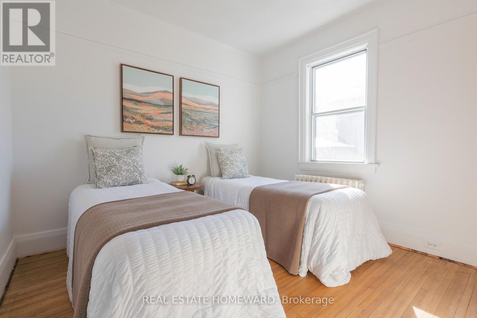 58 Hammersmith Avenue, Toronto, Ontario  M4E 2W4 - Photo 11 - E12849426