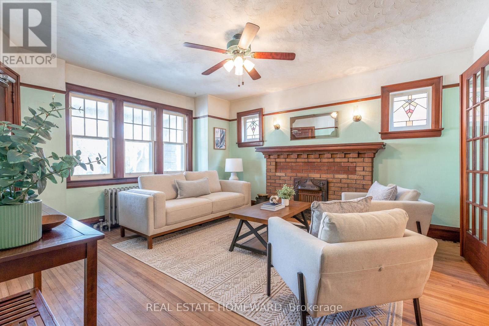 58 Hammersmith Avenue, Toronto, Ontario  M4E 2W4 - Photo 4 - E12849426