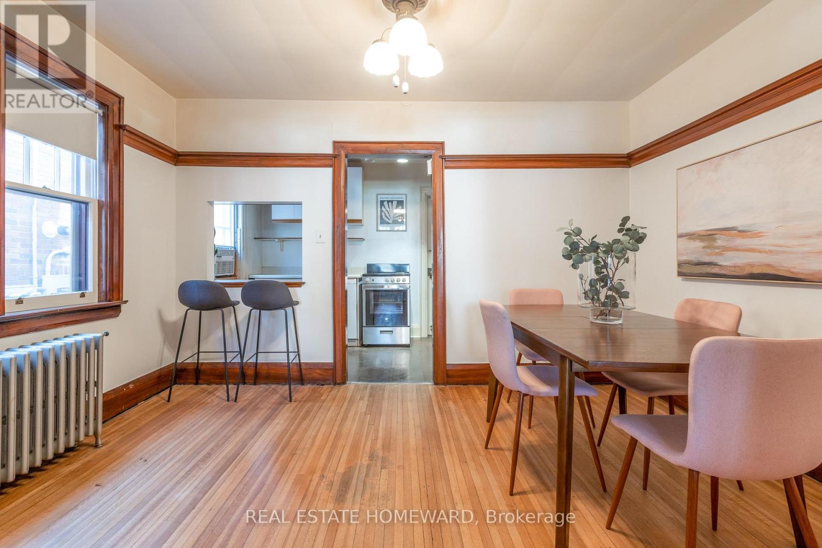 58 Hammersmith Avenue, Toronto, Ontario  M4E 2W4 - Photo 6 - E12849426