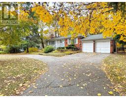 20 WEST HILL DRIVE, Toronto, Ontario