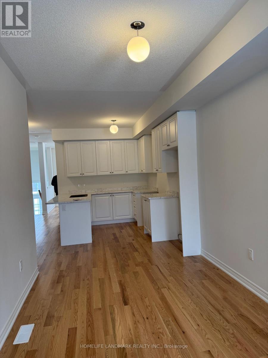 2960 Peter Matthews Drive, Pickering, Ontario  L1V 2P8 - Photo 3 - E12849514