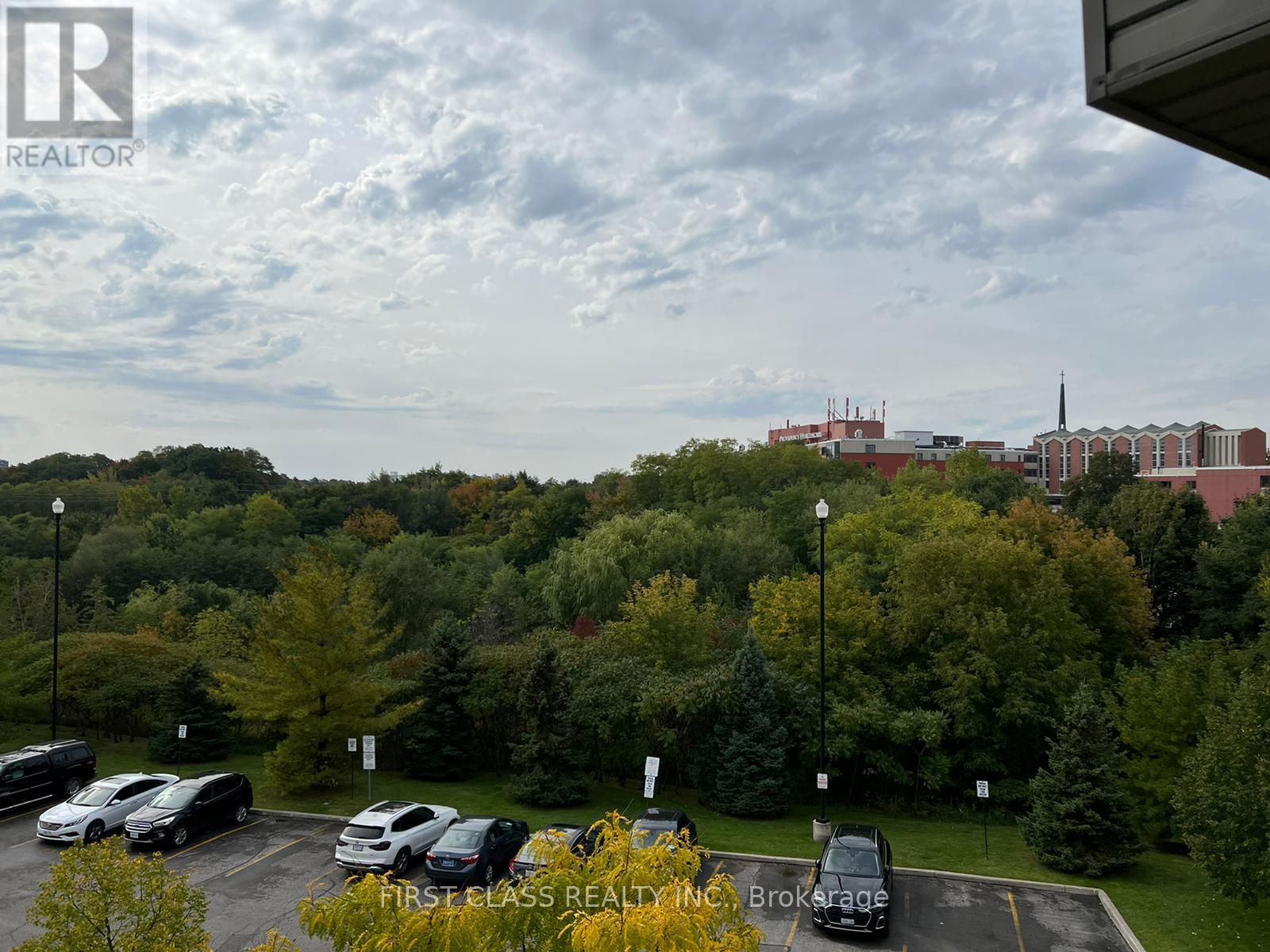 404 - 684 Warden Avenue, Toronto (Clairlea-Birchmount), Ontario  M1L 4W4 - Photo 2 - E12849622