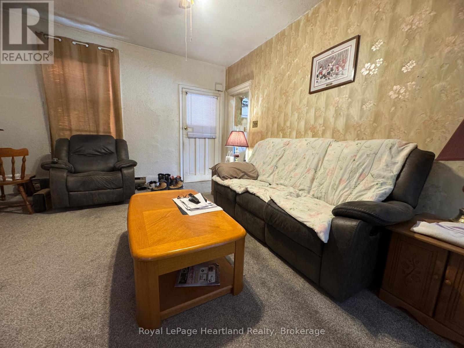 43 Clinton Street, South Bruce, Ontario  N0G 2S0 - Photo 9 - X12849612