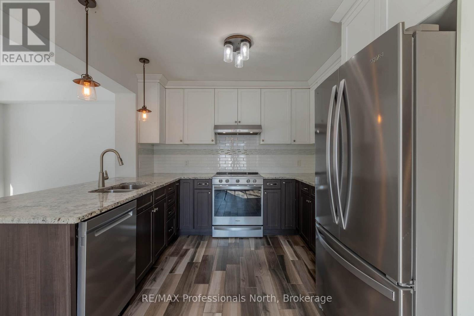 13 Brookside Crossing, Huntsville (Chaffey), Ontario  P1H 1C9 - Photo 12 - X12849626