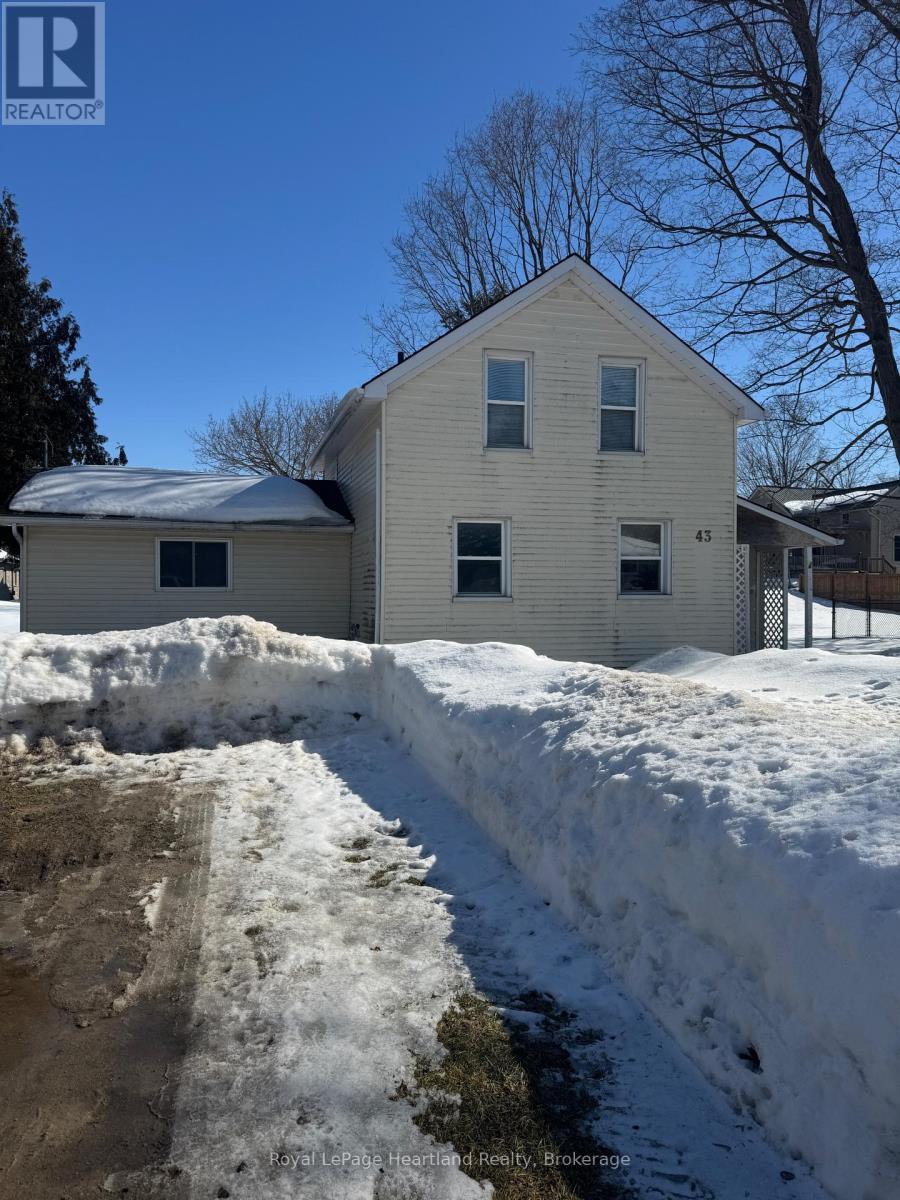 43 CLINTON STREET, south bruce, Ontario