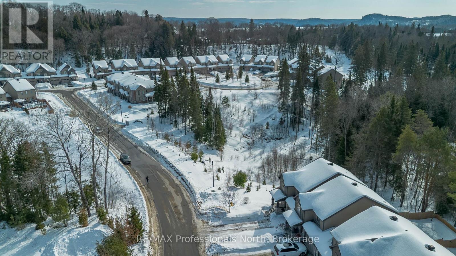 13 Brookside Crossing, Huntsville (Chaffey), Ontario  P1H 1C9 - Photo 36 - X12849626