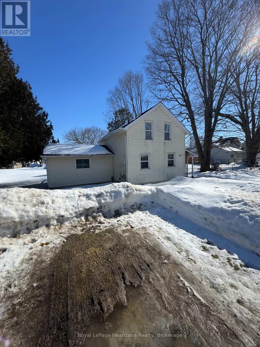 43 Clinton Street, South Bruce, Ontario  N0G 2S0 - Photo 2 - X12849612