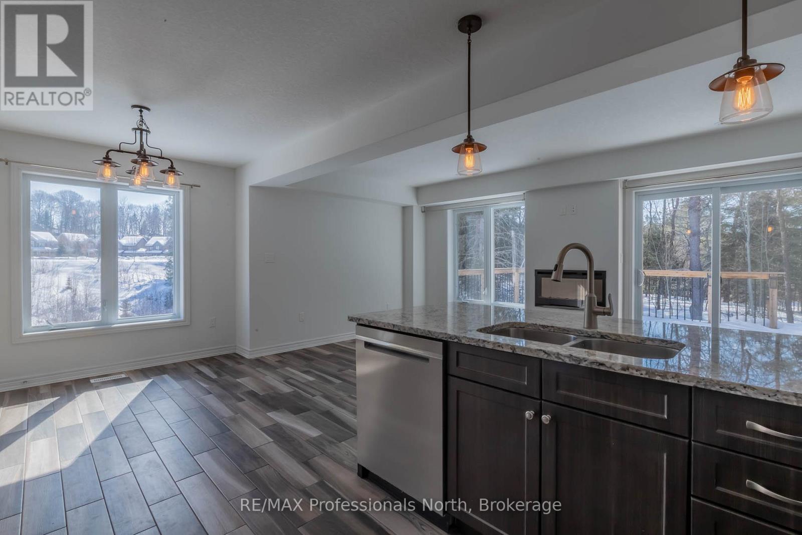 13 Brookside Crossing, Huntsville (Chaffey), Ontario  P1H 1C9 - Photo 15 - X12849626