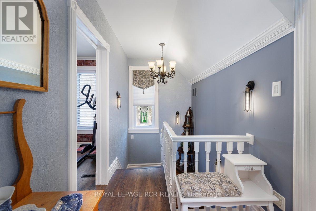 11 King Street, East Gwillimbury (Mt Albert), Ontario  L0G 1M0 - Photo 10 - N12849234