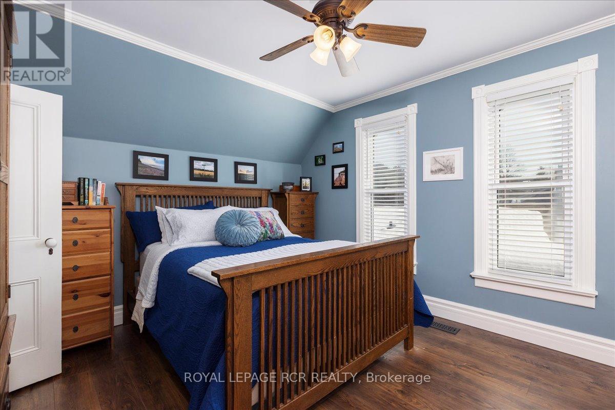 11 King Street, East Gwillimbury (Mt Albert), Ontario  L0G 1M0 - Photo 13 - N12849234