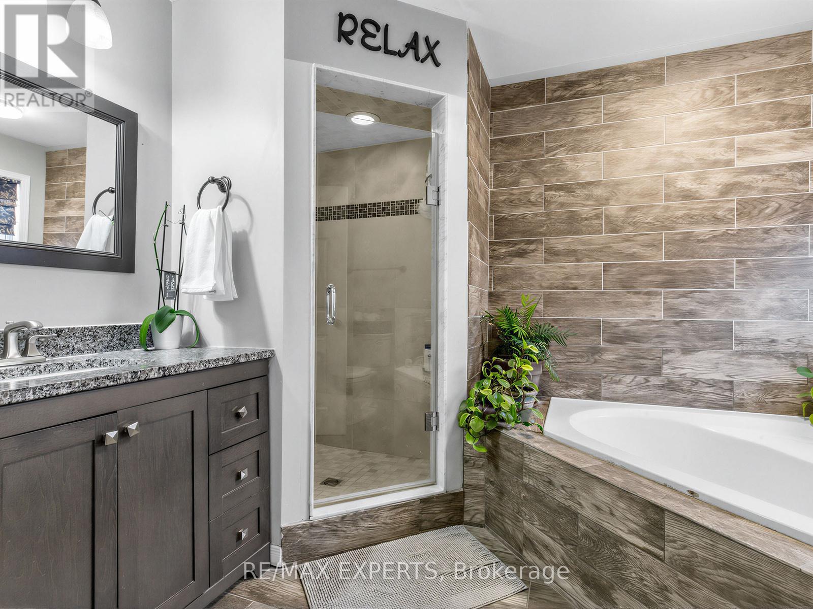 35 Arundel Drive W, Vaughan, Ontario  L4H 2E6 - Photo 21 - N12849298