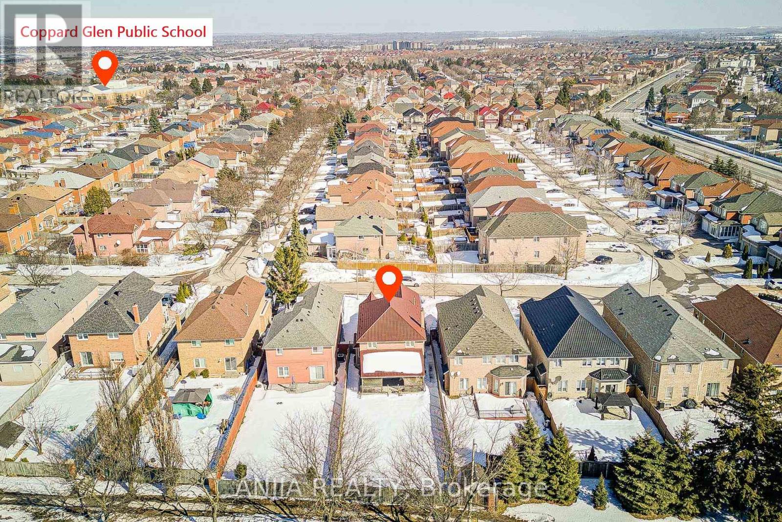 62 Walford Road, Markham, Ontario  L3S 2T1 - Photo 4 - N12849316