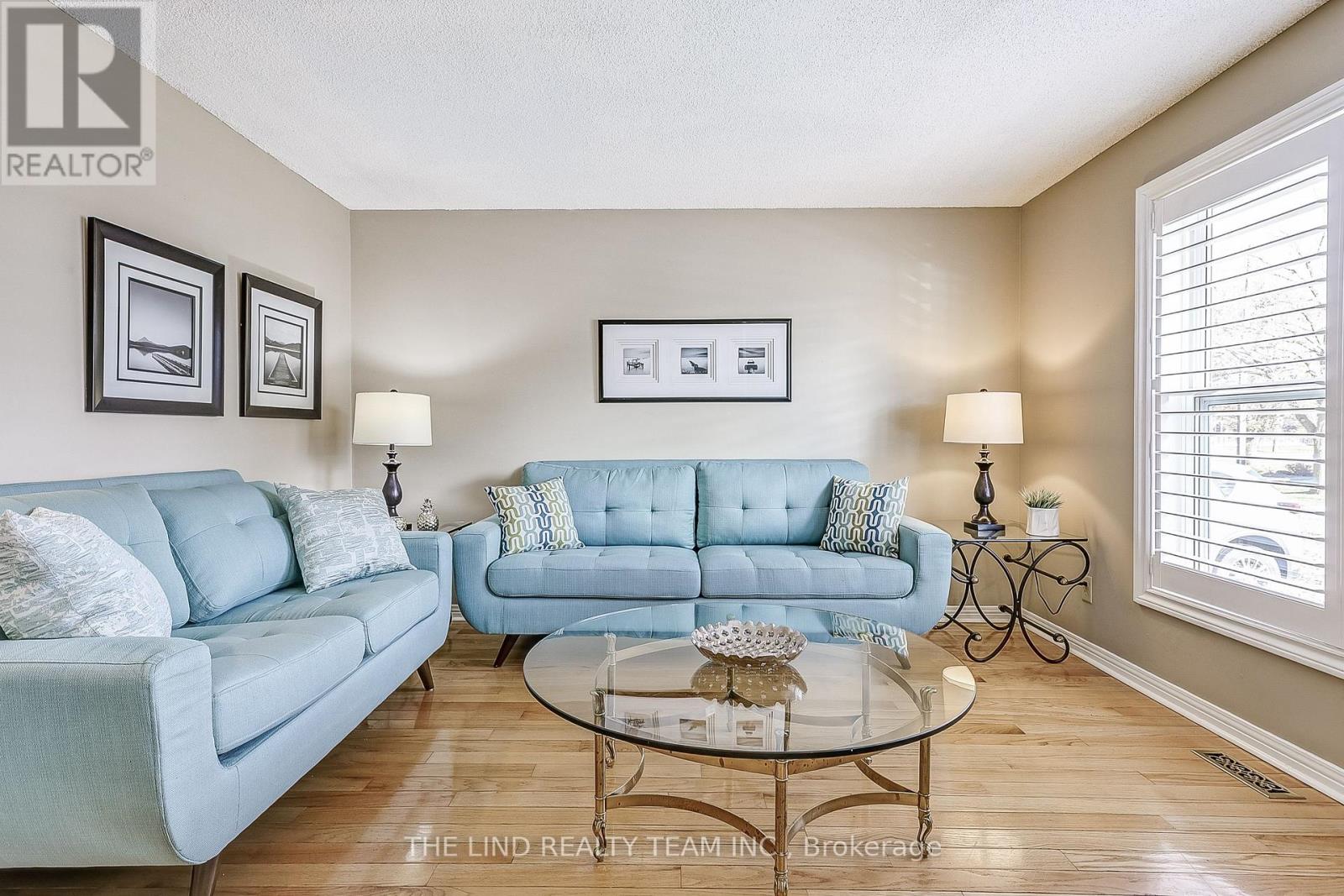 272 Jeff Smith Court, Newmarket, Ontario  L3Y 8C5 - Photo 4 - N12849334