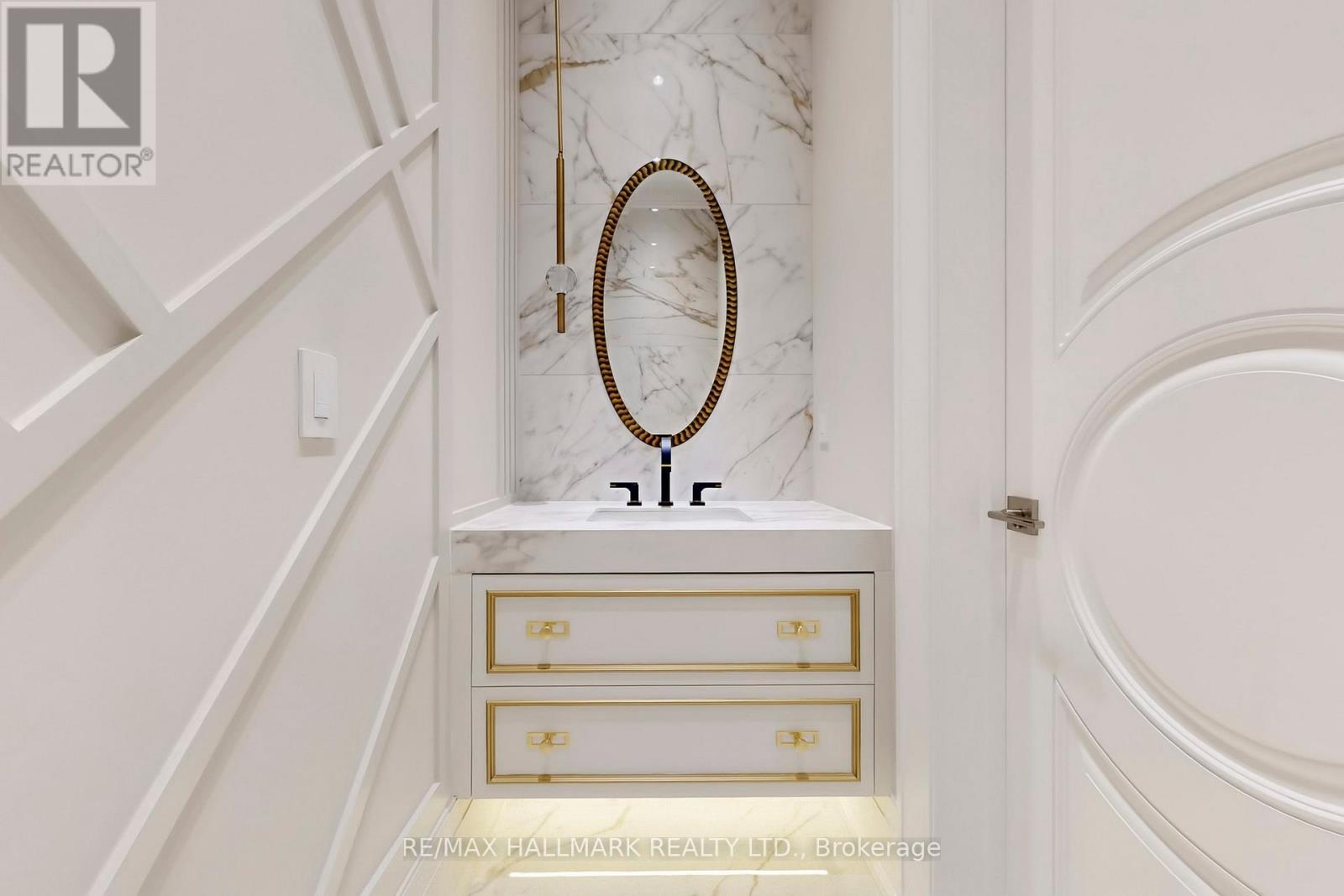 152 Olde Bayview Avenue, Richmond Hill, Ontario  L4E 3C6 - Photo 17 - N12849340