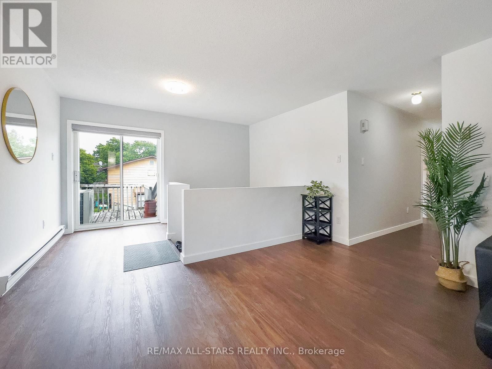 5 - 67 Main Street, Kawartha Lakes, Ontario  K0M 1A0 - Photo 6 - X12826608