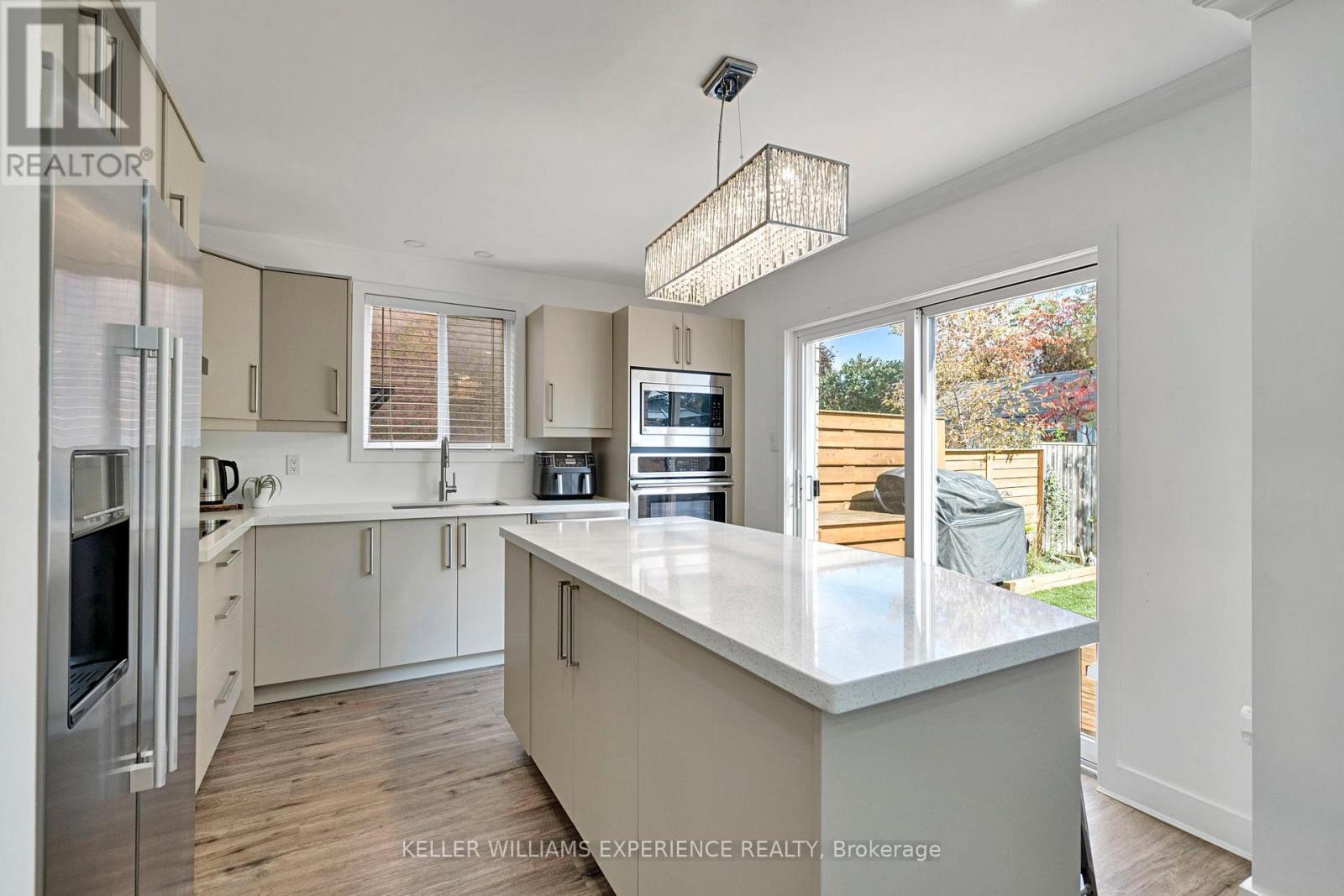 91 Butternut Drive, Barrie (Holly), Ontario  L4N 9Z7 - Photo 14 - S12849266