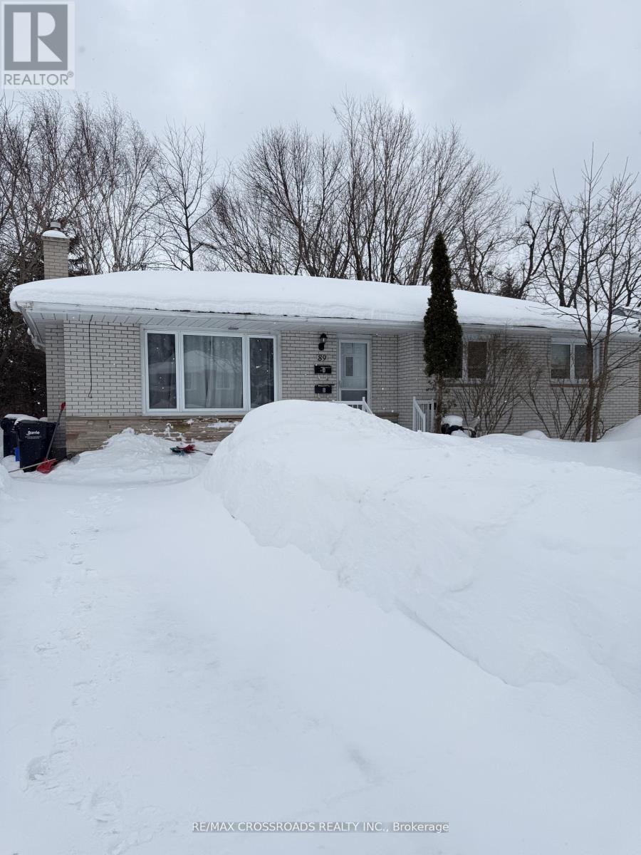 Upper - 89 Ottaway Avenue, Barrie (City Centre), Ontario  L4M 2X1 - Photo 3 - S12849270