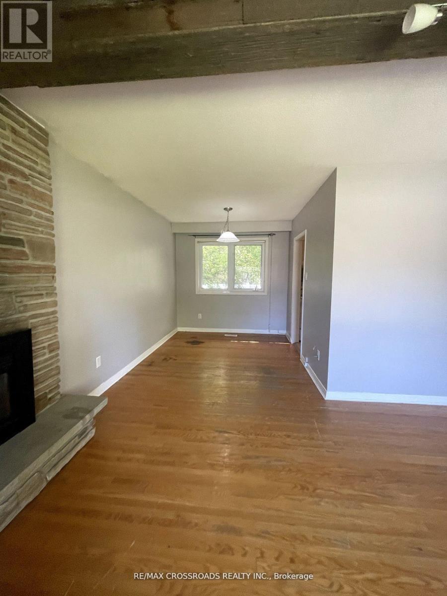 Upper - 89 Ottaway Avenue, Barrie (City Centre), Ontario  L4M 2X1 - Photo 8 - S12849270