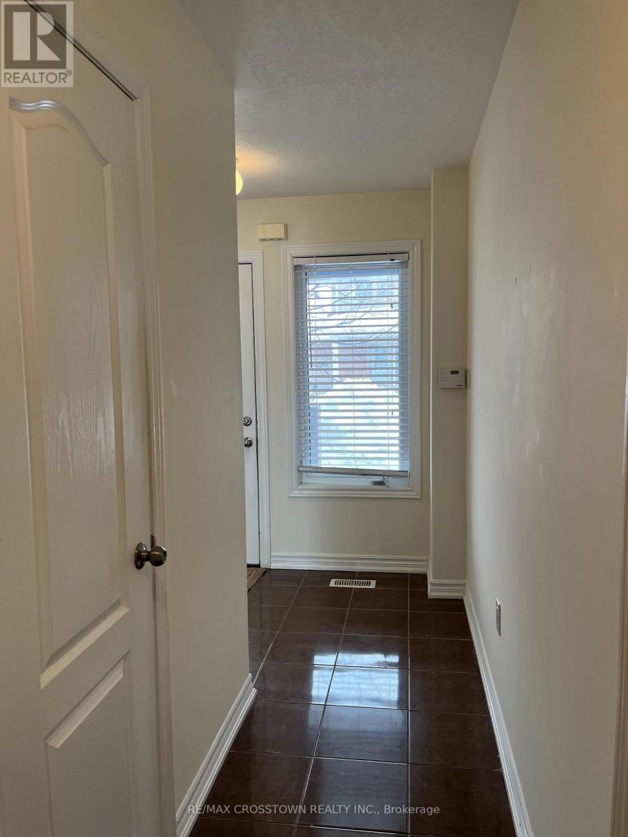 21 - 90 Sovereign's Gate, Barrie, Ontario  L4N 0Y9 - Photo 3 - S12849448