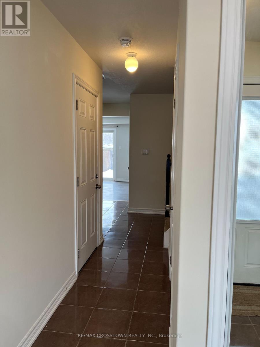 21 - 90 Sovereign's Gate, Barrie, Ontario  L4N 0Y9 - Photo 4 - S12849448