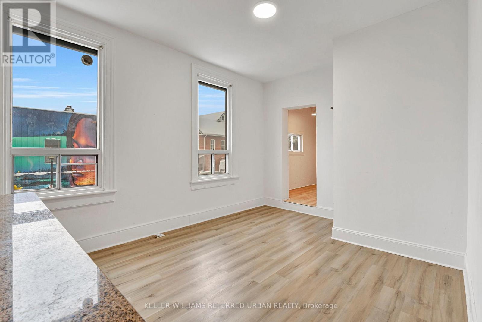 66 Dunlop Street W, Barrie, Ontario  L4N 1A4 - Photo 17 - S12849462