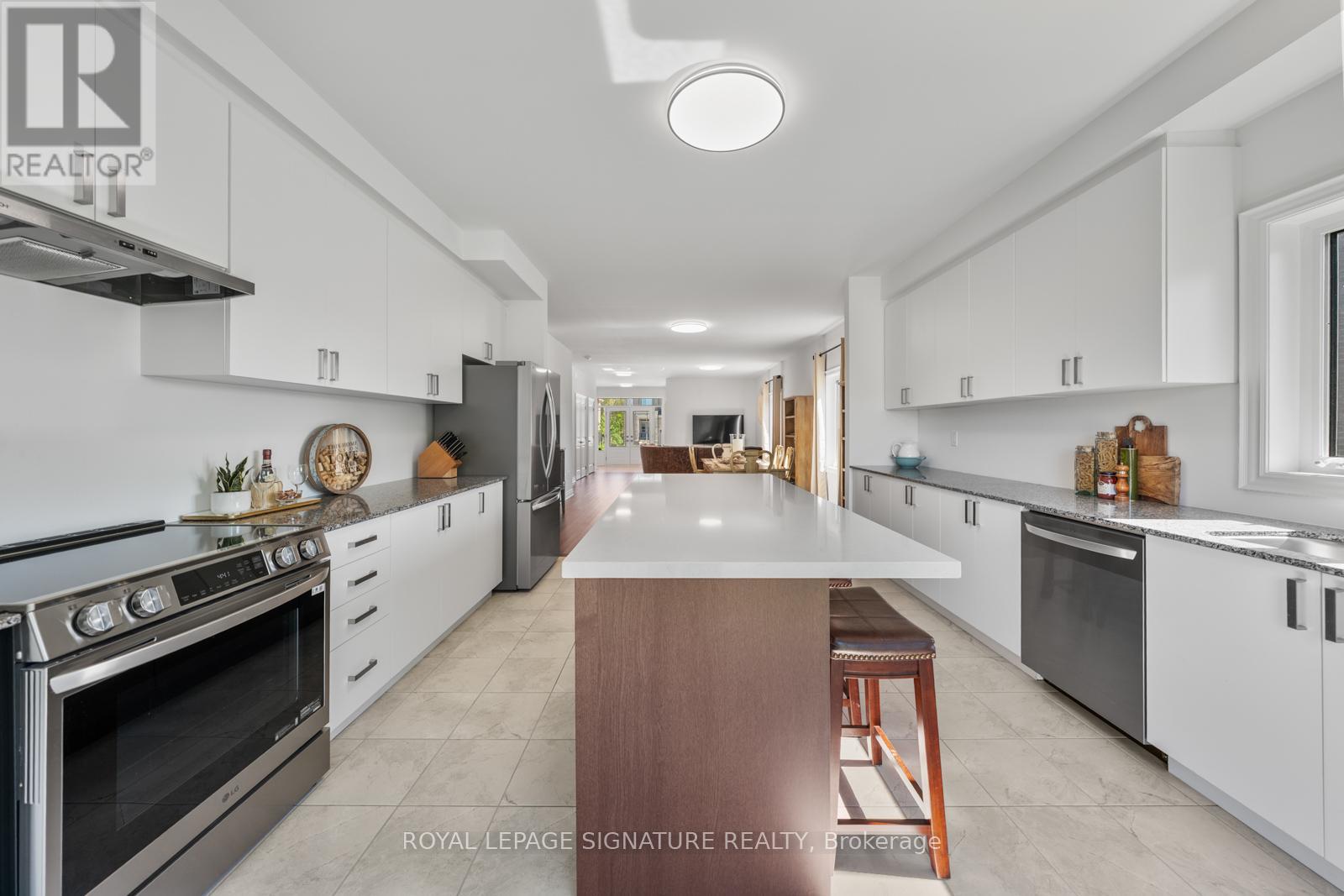 8 Misty Ridge Road, Wasaga Beach, Ontario  L9Z 0R8 - Photo 24 - S12849544