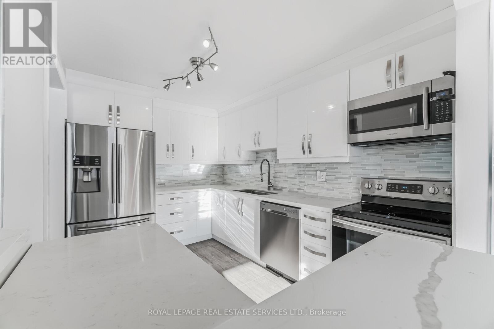 43 - 725 Vermouth Avenue, Mississauga, Ontario  L5A 3X5 - Photo 19 - W12832044