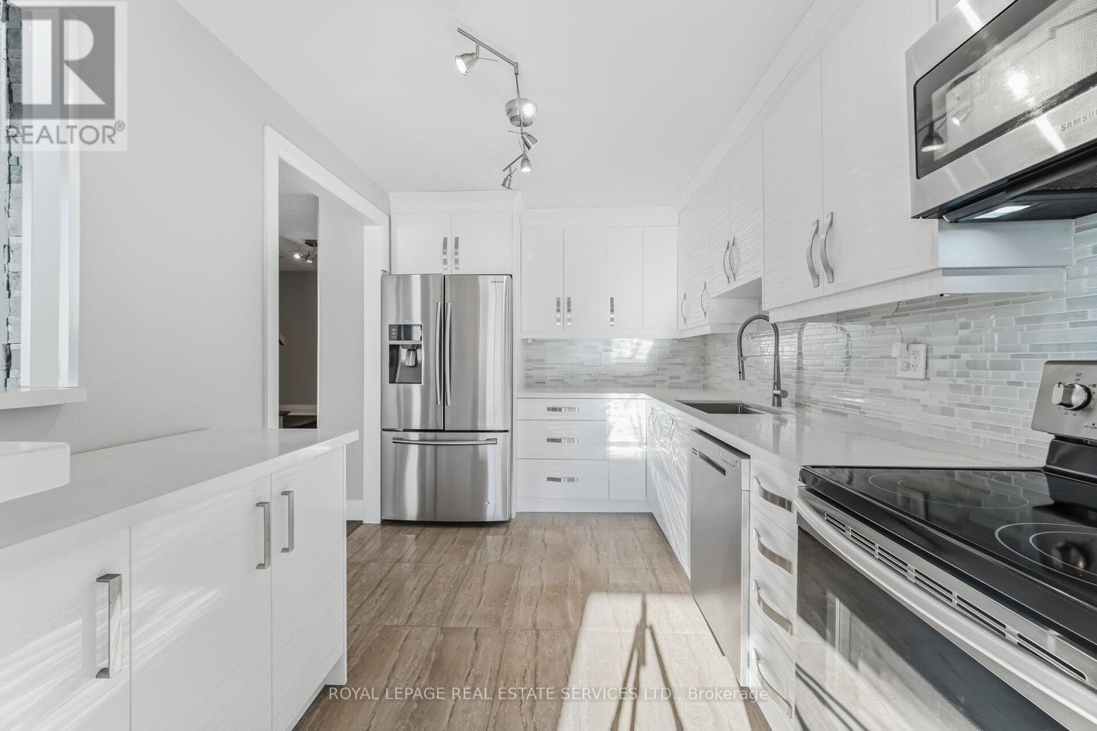 43 - 725 Vermouth Avenue, Mississauga, Ontario  L5A 3X5 - Photo 15 - W12832044