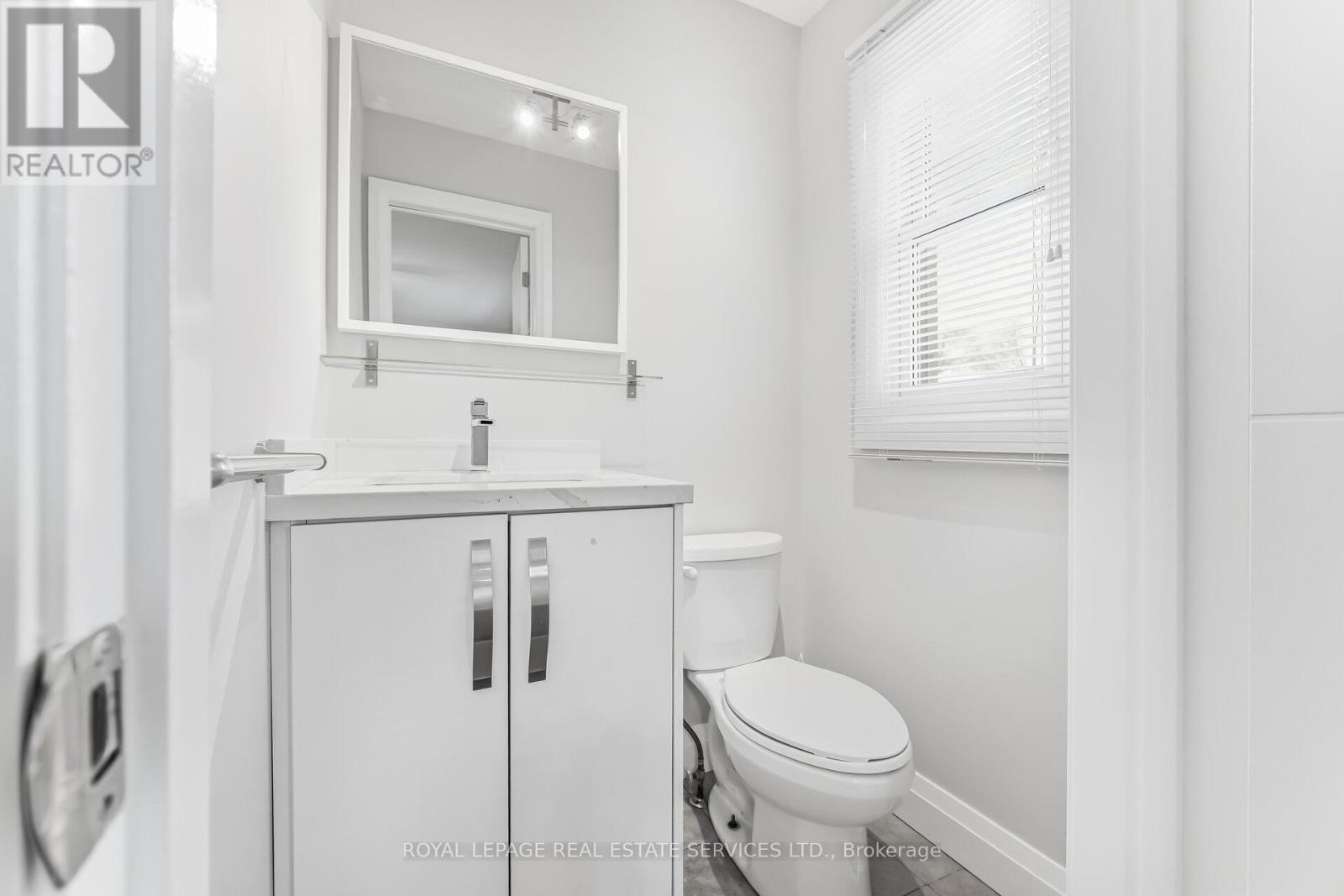 43 - 725 Vermouth Avenue, Mississauga, Ontario  L5A 3X5 - Photo 31 - W12832044