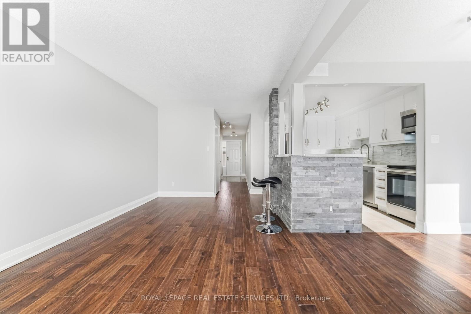 43 - 725 Vermouth Avenue, Mississauga, Ontario  L5A 3X5 - Photo 7 - W12832044