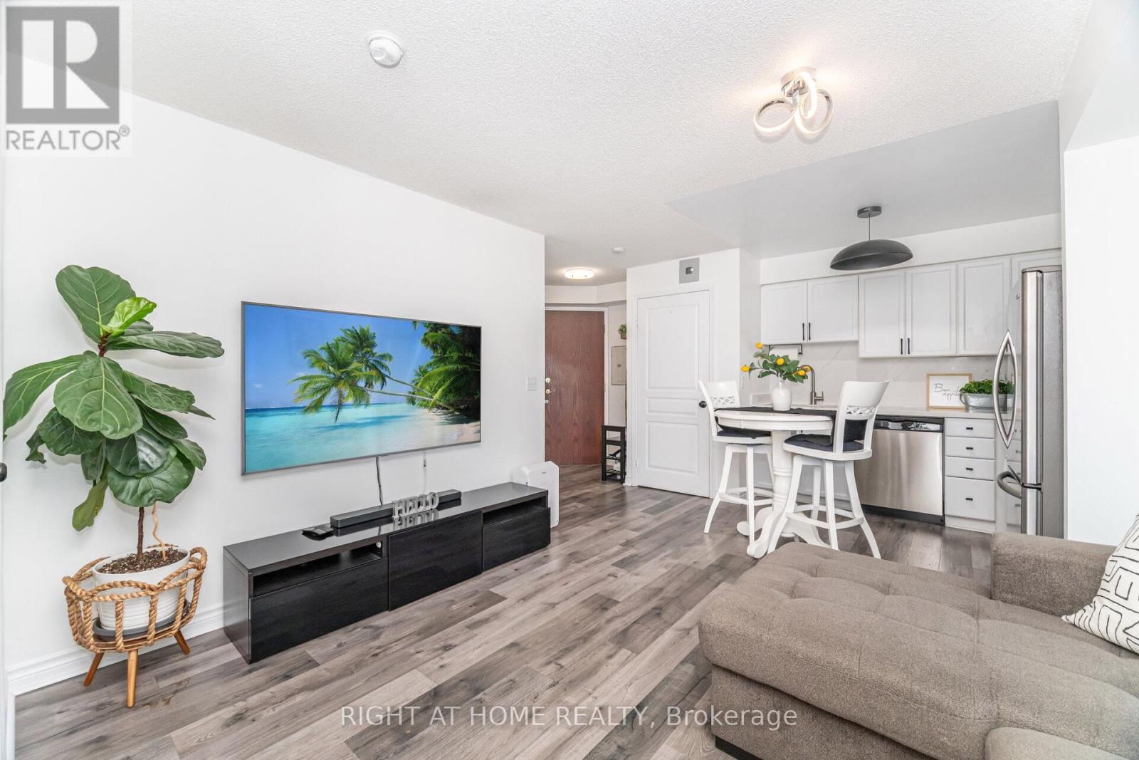 1211 - 2545 ERIN CENTRE BOULEVARD, Mississauga, Ontario