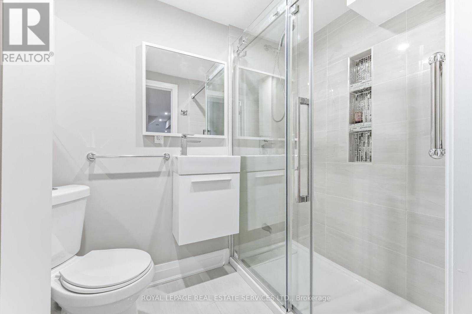 43 - 725 Vermouth Avenue, Mississauga, Ontario  L5A 3X5 - Photo 46 - W12832044