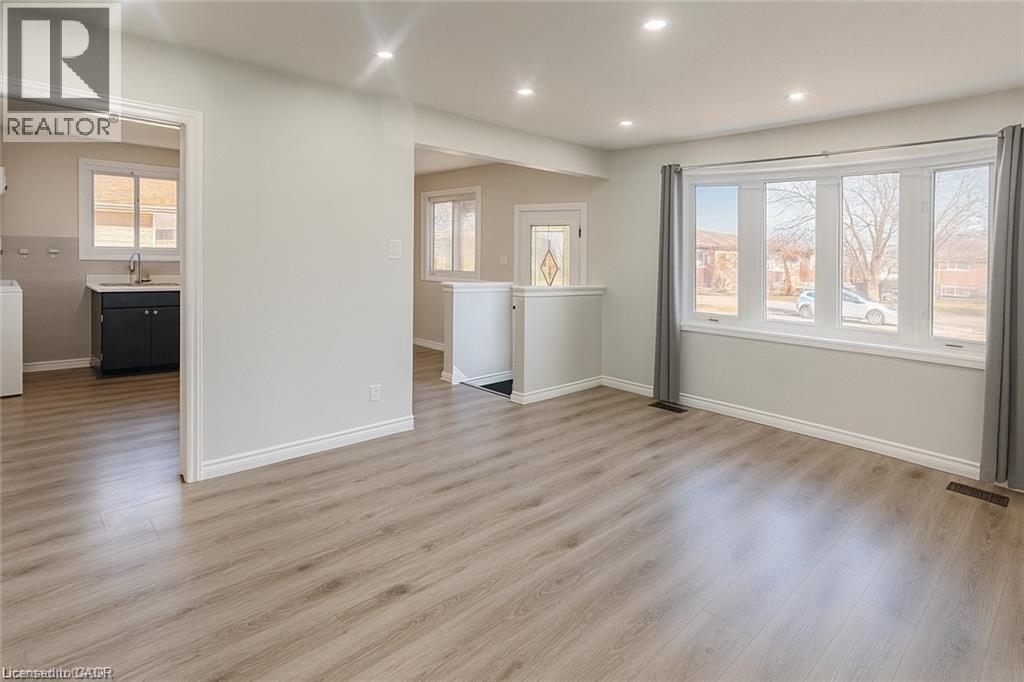 14 Grenadier Road Unit# Upper, Cambridge, Ontario  N1R 6E7 - Photo 5 - 40809656