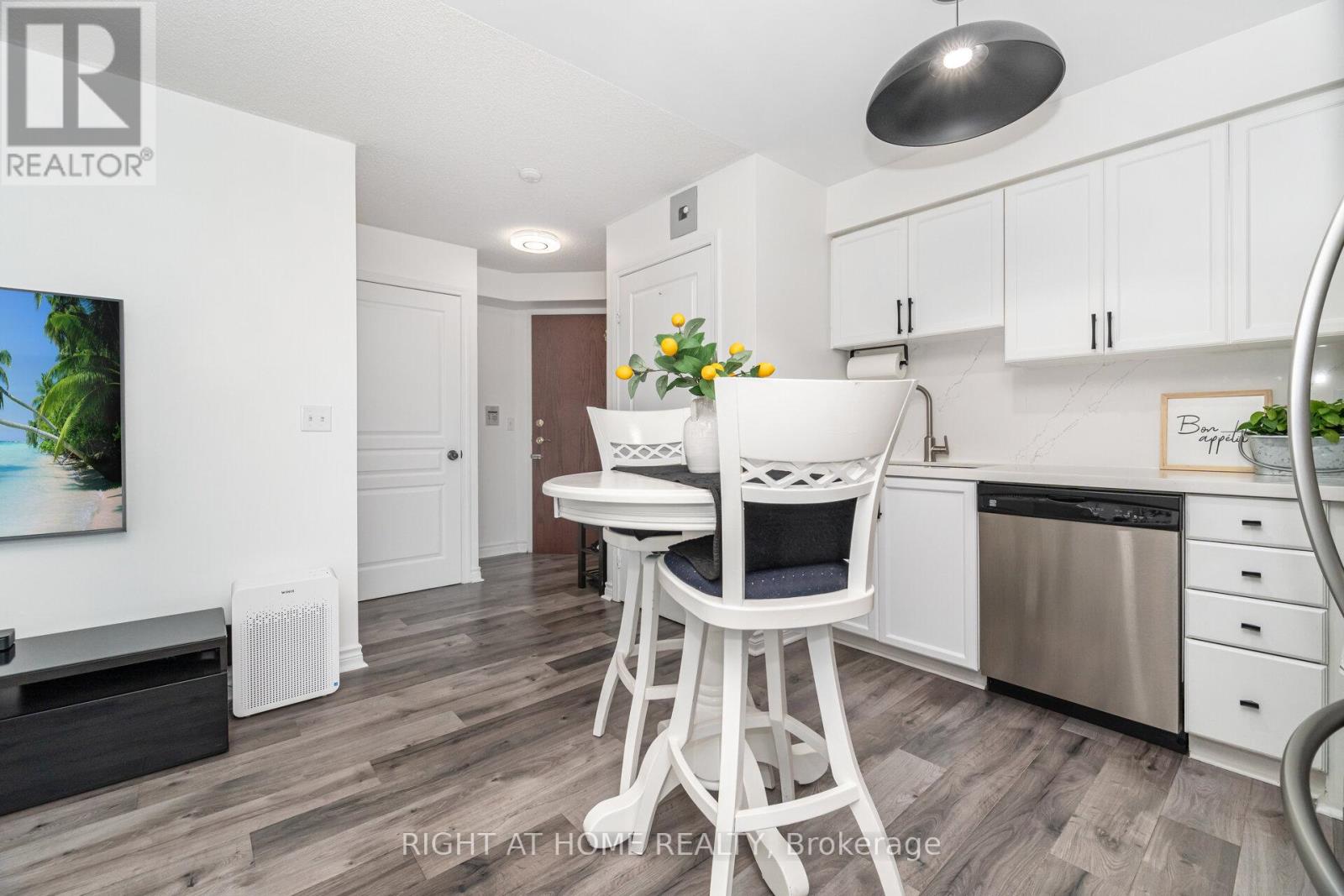 1211 - 2545 Erin Centre Boulevard, Mississauga, Ontario  L5M 6Z9 - Photo 38 - W12848102