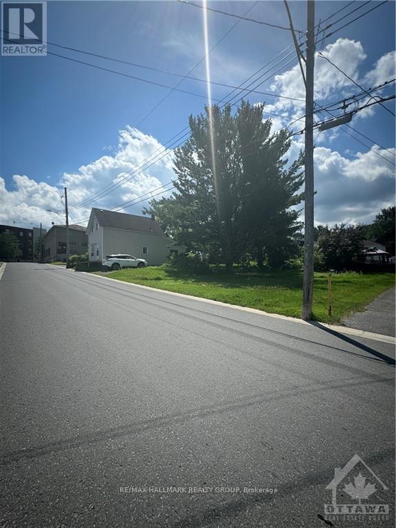 674 Pouliotte Street, Clarence-Rockland, Ontario  K4K 1E1 - Photo 3 - X9518792