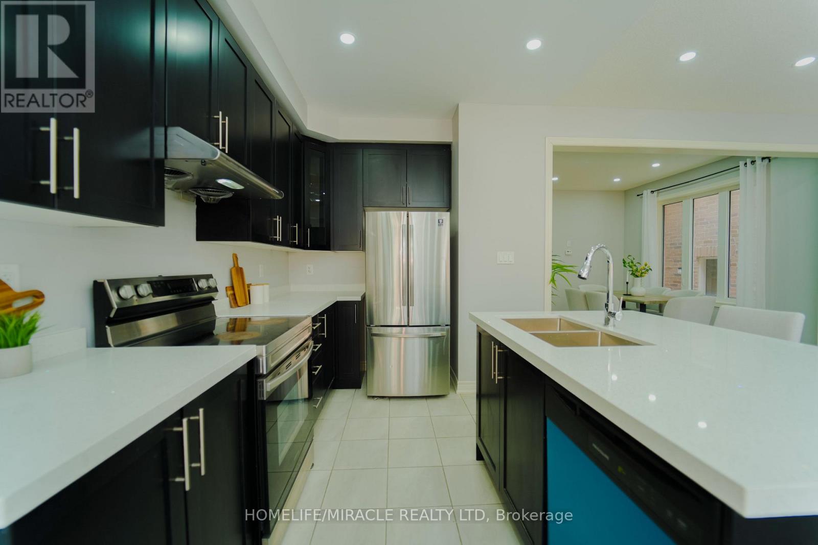 18 Truffle Court, Brampton, Ontario  L7A 5A6 - Photo 11 - W12849242