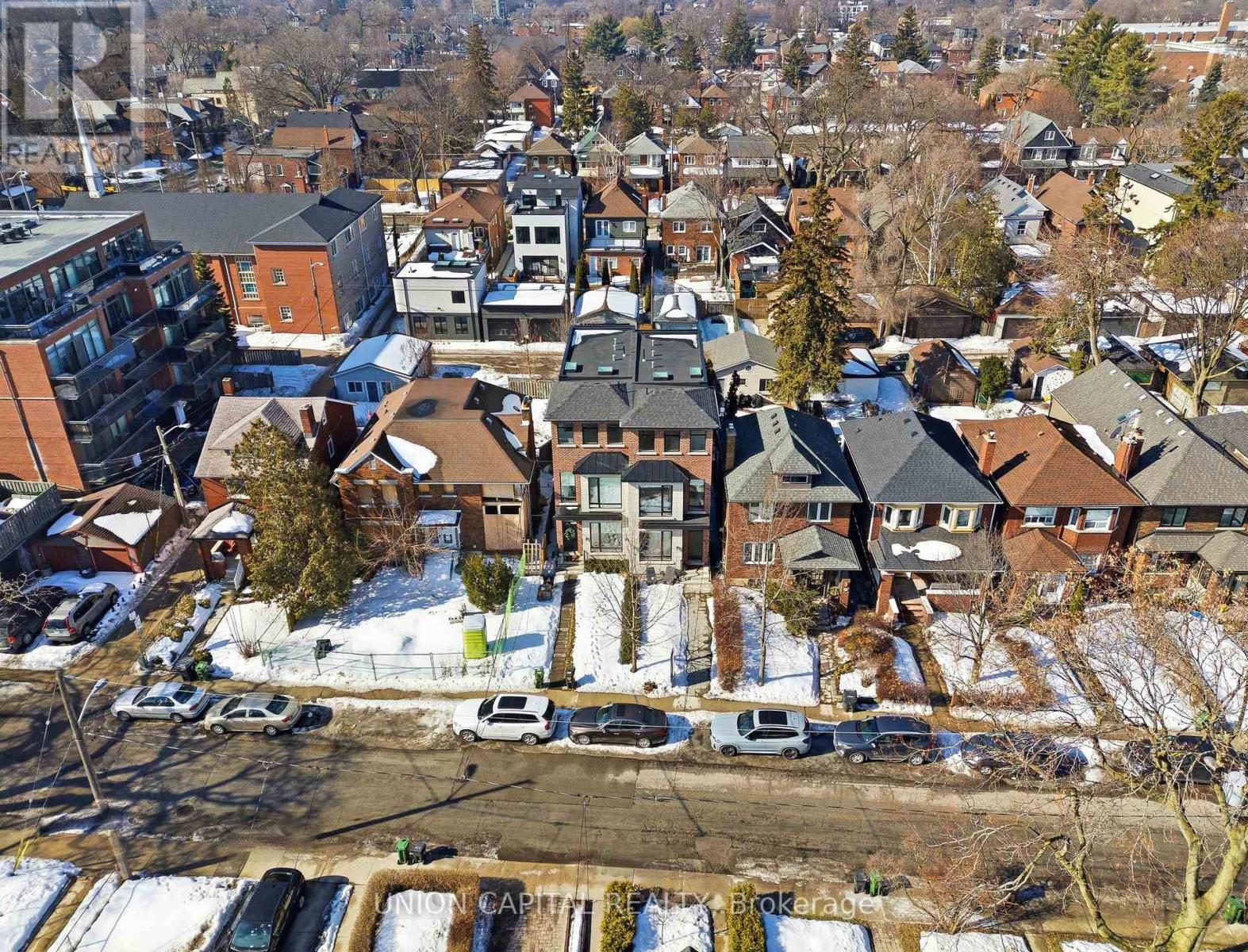 544b Beresford Avenue, Toronto, Ontario  M6S 3C3 - Photo 32 - W12849244