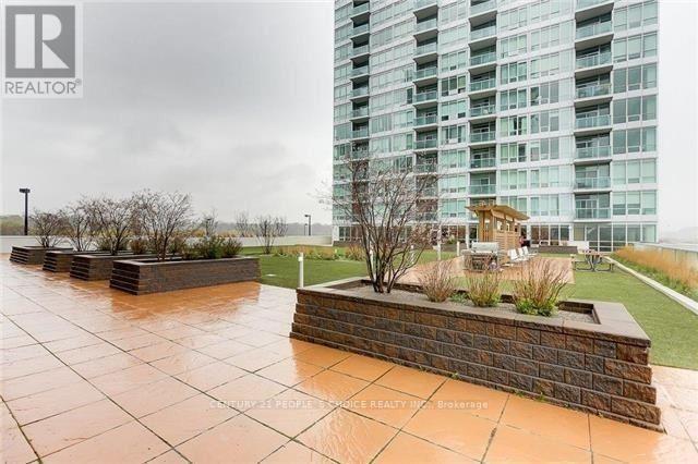 601 - 1910 Lake Shore Boulevard W, Toronto, Ontario  M6S 1A2 - Photo 15 - W12849248