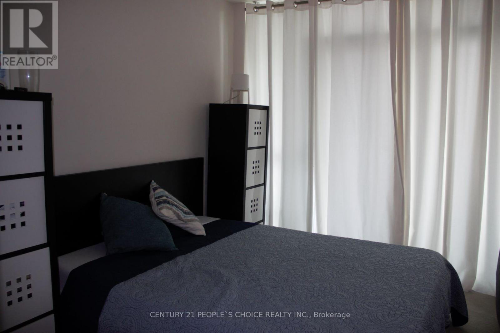 601 - 1910 Lake Shore Boulevard W, Toronto, Ontario  M6S 1A2 - Photo 5 - W12849248