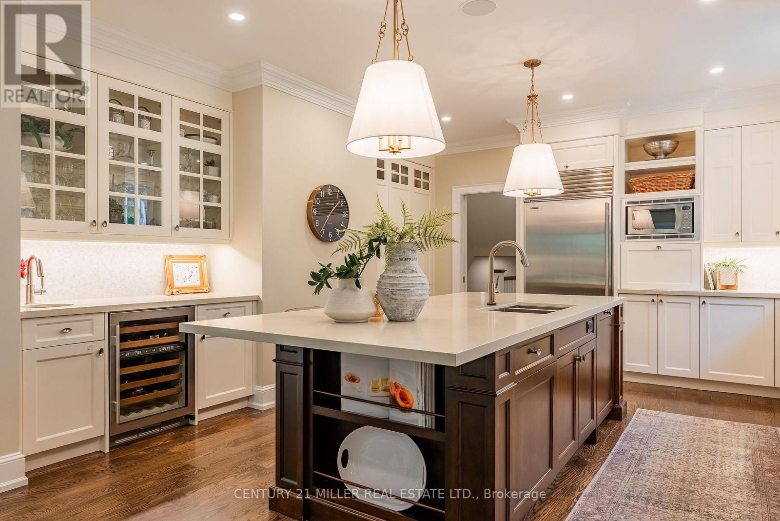 166 Watson Avenue, Oakville, Ontario  L6J 3T7 - Photo 11 - W12849250