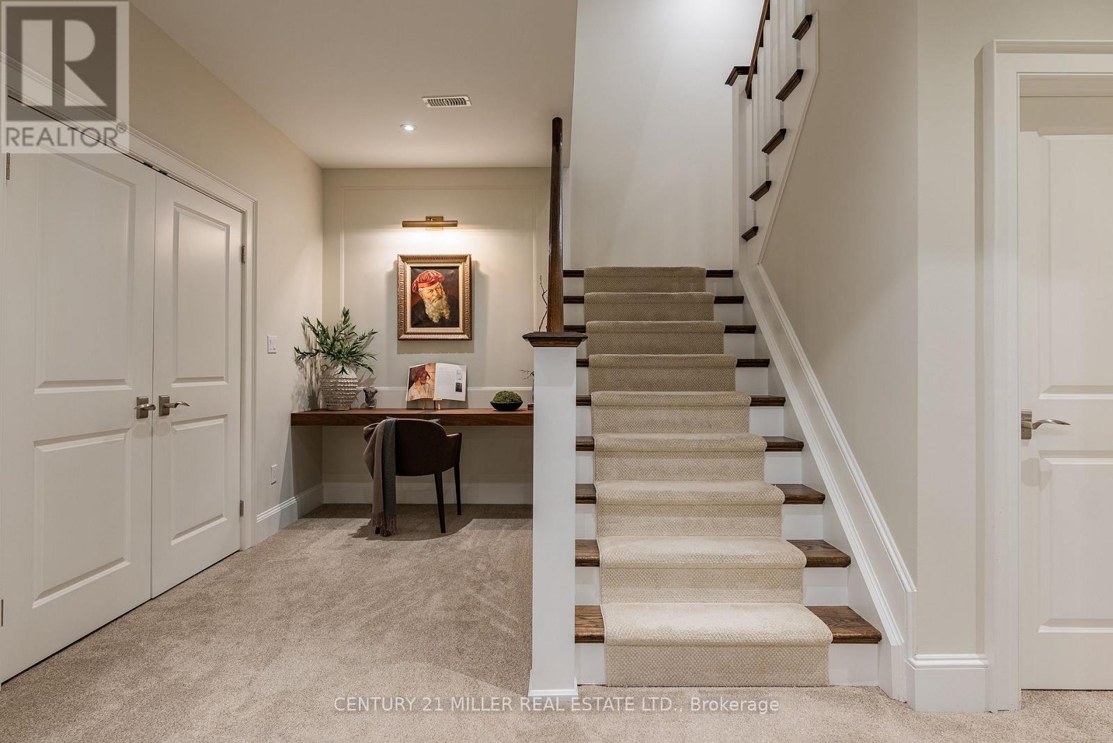 166 Watson Avenue, Oakville, Ontario  L6J 3T7 - Photo 33 - W12849250