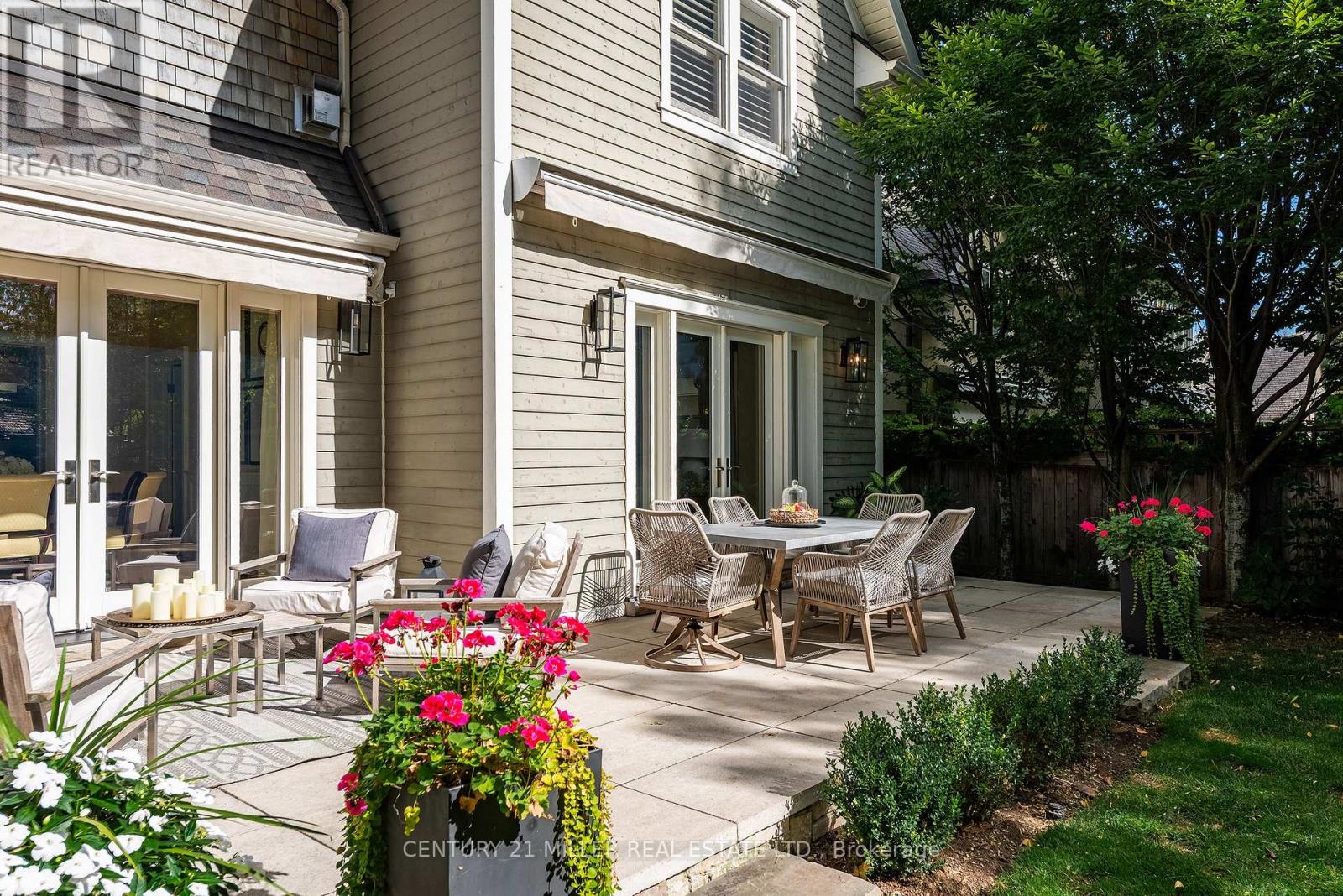 166 Watson Avenue, Oakville, Ontario  L6J 3T7 - Photo 43 - W12849250