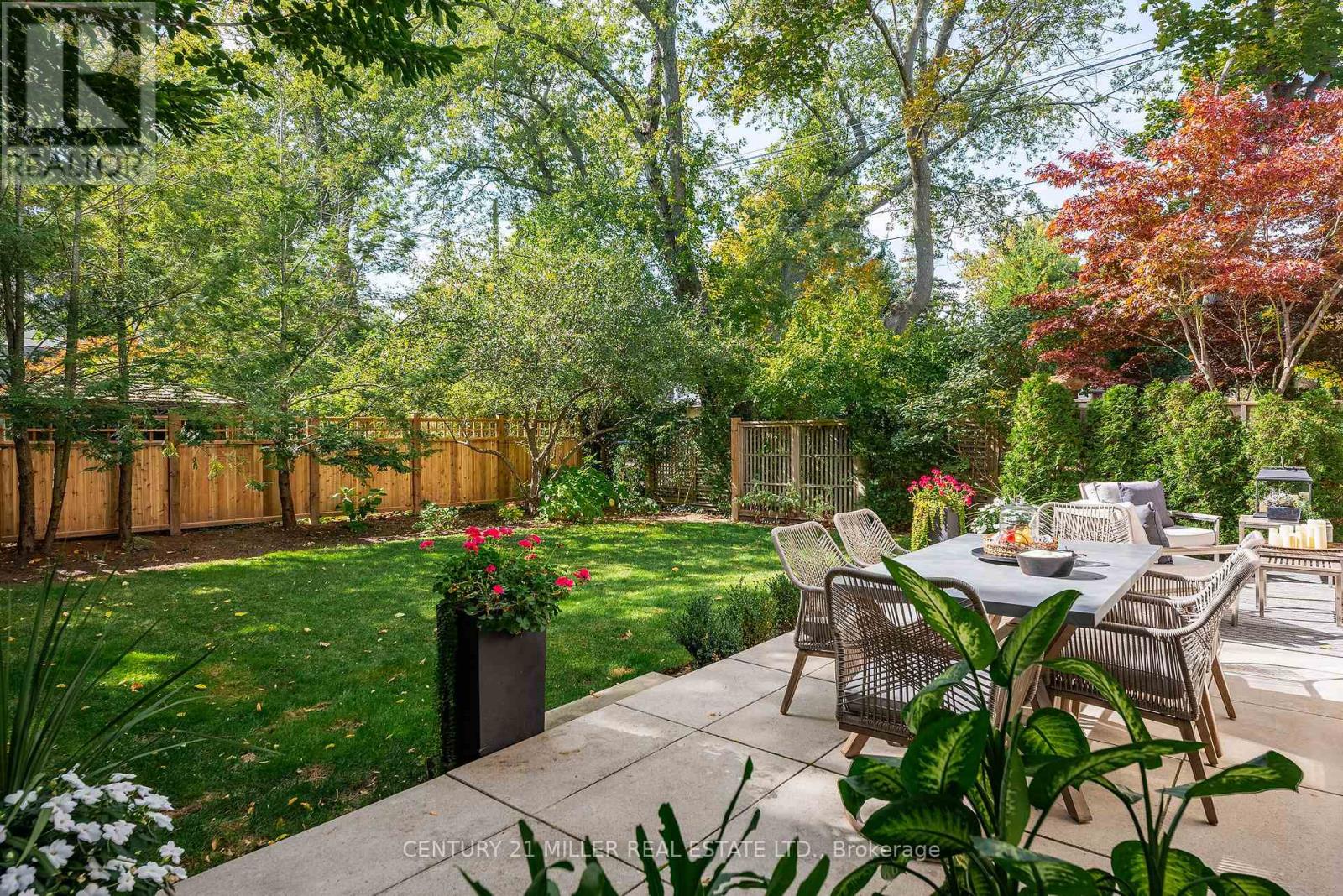 166 Watson Avenue, Oakville, Ontario  L6J 3T7 - Photo 44 - W12849250