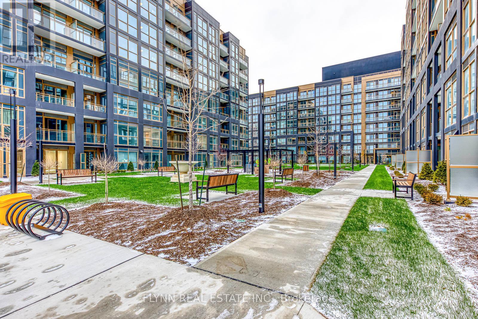 402 - 2333 Khalsa Gate, Oakville, Ontario  L6M 0X7 - Photo 3 - W12849264