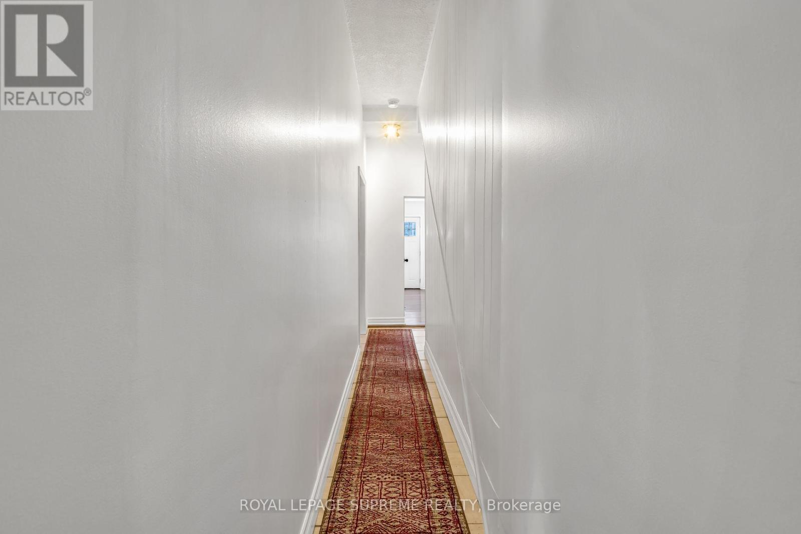 157 Wallace Avenue, Toronto, Ontario  M6H 1V1 - Photo 6 - W12849280