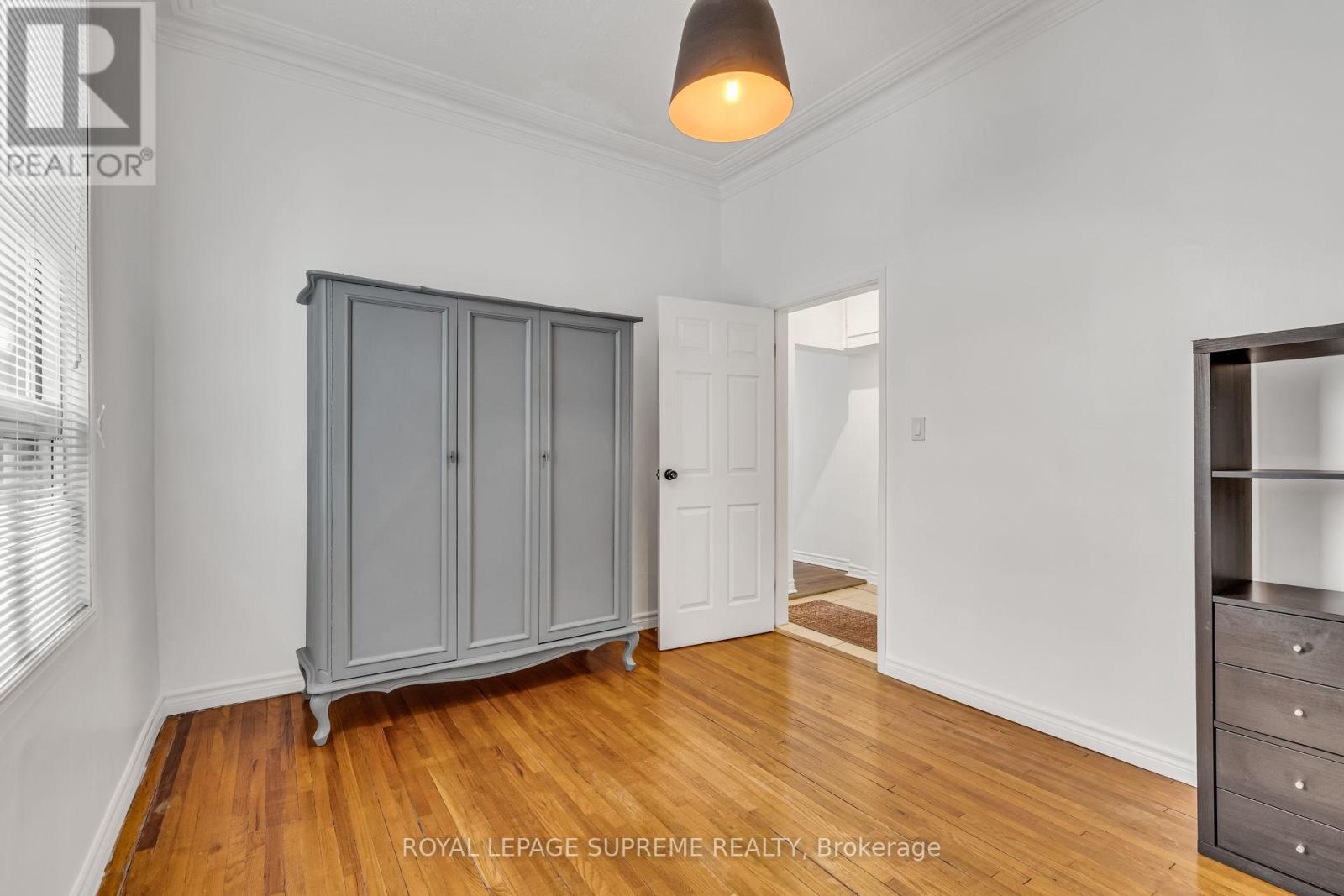 157 Wallace Avenue, Toronto, Ontario  M6H 1V1 - Photo 7 - W12849280