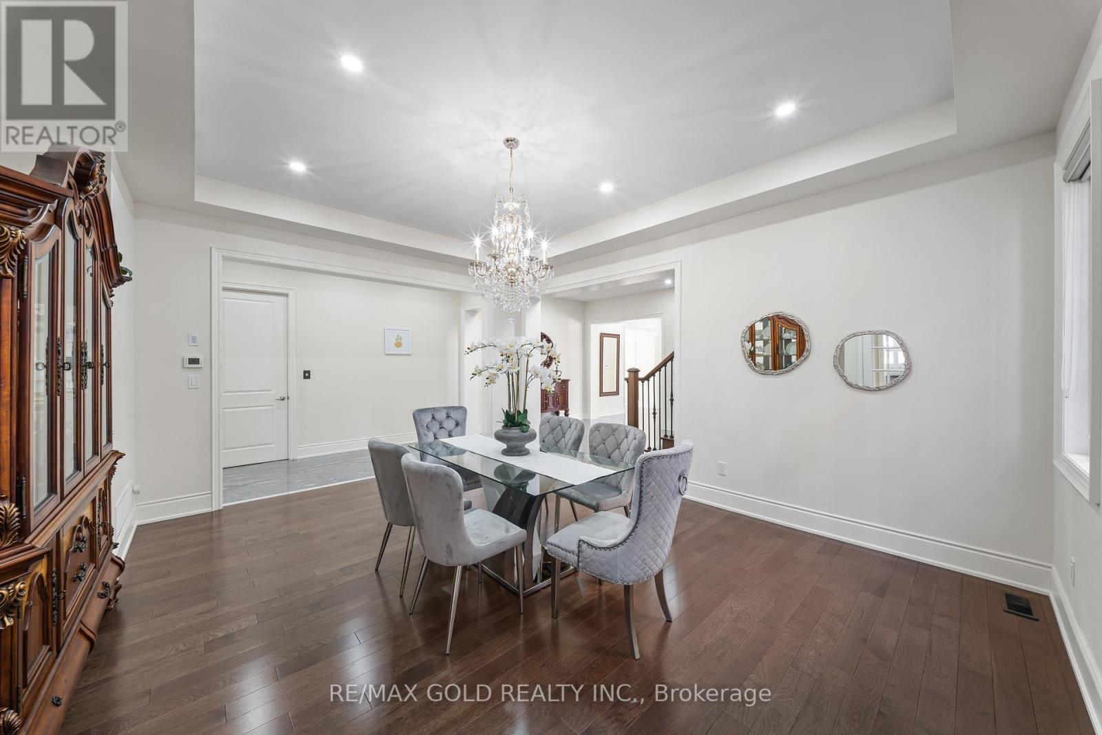 8 Markey Court, Brampton, Ontario  L6P 4L1 - Photo 10 - W12849302