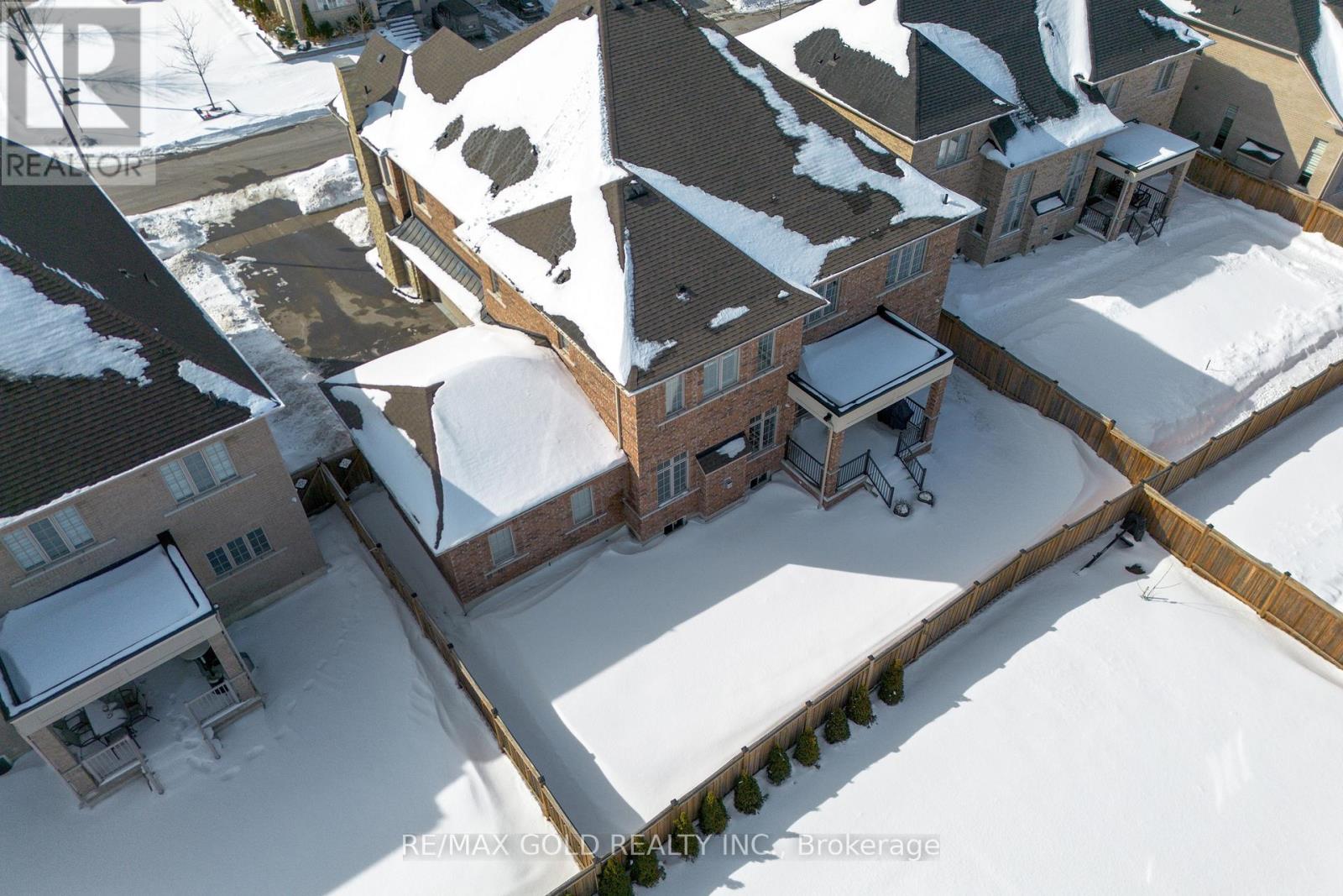 8 Markey Court, Brampton, Ontario  L6P 4L1 - Photo 41 - W12849302