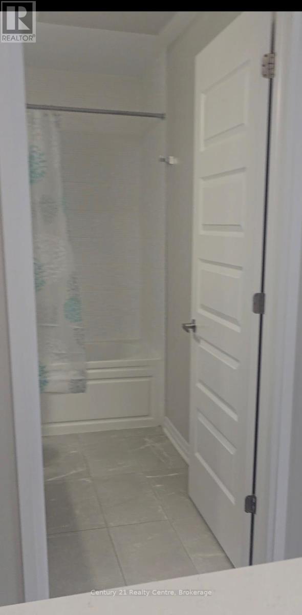 134 - 102 Grovewood Common, Oakville, Ontario  L6H 0X2 - Photo 16 - W12849312